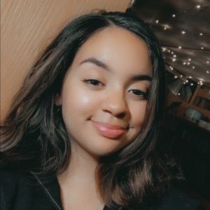 Meet your Posher, Angelina